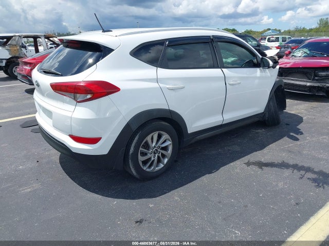 Продажа на аукционе авто 2016 Hyundai Tucson Se, vin: KM8J33A47GU125218, номер лота: 46003677