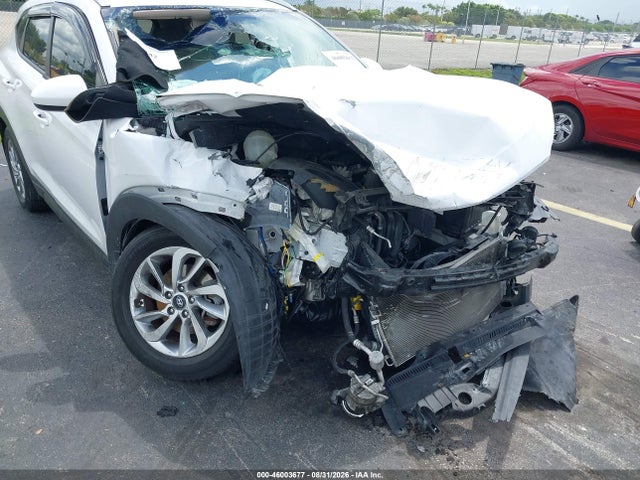 Продажа на аукционе авто 2016 Hyundai Tucson Se, vin: KM8J33A47GU125218, номер лота: 46003677
