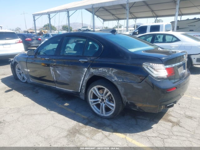 WBAYA6C56FD827056 BMW 740I