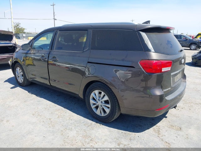 KIA SEDONA LX 2016 KNDMB5C19G6182494 Image 3