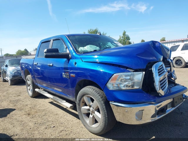 46003745 :رقم المزاد ، 3C6RR7LT2HG582614 vin ، 2017 Ram 1500 Big Horn  4x4 5'7 Box مزاد بيع