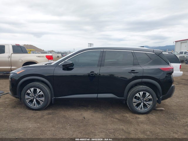 46003748 :رقم المزاد ، 5N1AT3BB6MC817940 vin ، 2021 Nissan Rogue Sv Intelligent Awd مزاد بيع