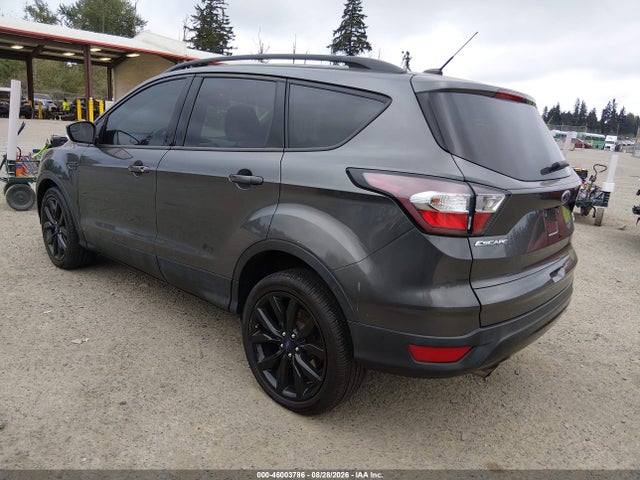 Продаж на аукціоні авто 2017 Ford Escape Se, vin: 1FMCU9GD1HUD58237, номер лоту: 46003786