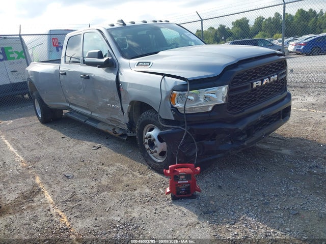 Auction sale of the 2022 Ram 3500 Tradesman  4x4 8' Box, vin: 3C63RRGL4NG139937, lot number: 46003789