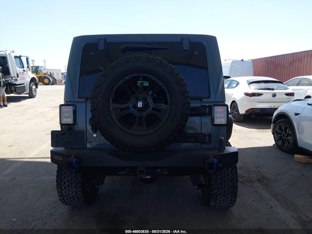 1C4HJWEG0FL734752 Jeep Wrangler Unlimited Sahara