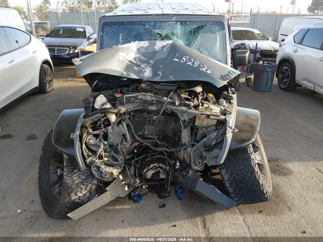 1C4HJWEG0FL734752 Jeep Wrangler Unlimited Sahara