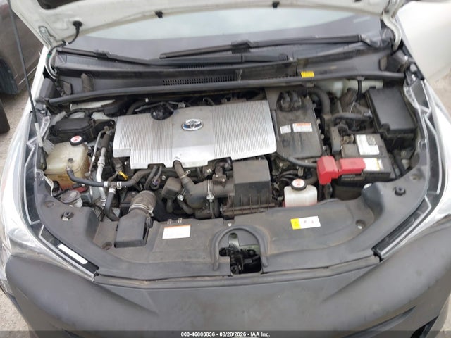 Toyota Prius Three 2017 JTDKARFU8H3037943 Image 10