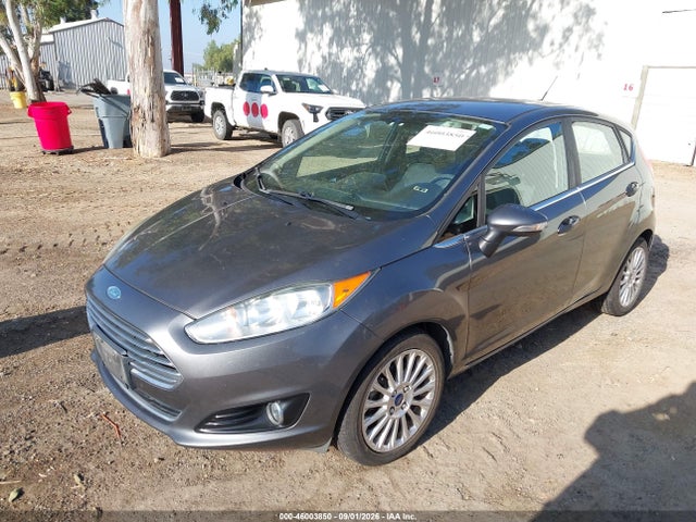 Ford Fiesta Titanium 2015 3FADP4FJ9FM213206 Image 2