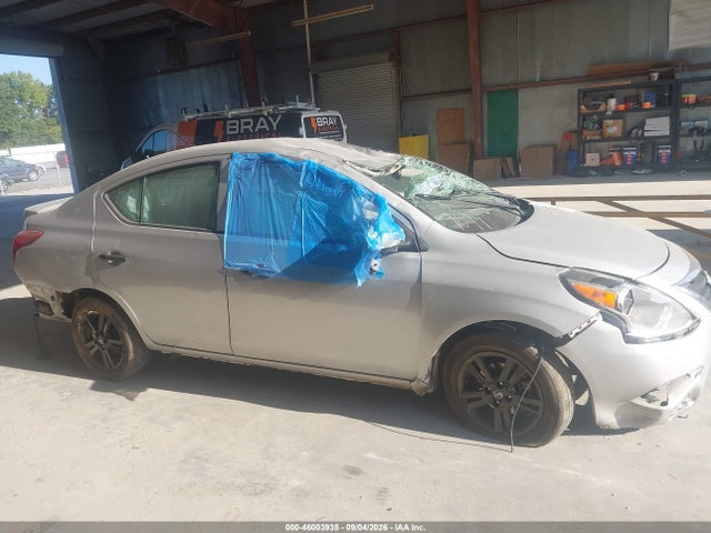 2019 Nissan Versa 1.6 S+ მანქანა იყიდება აუქციონზე, vin: 3N1CN7AP9KL831041, აუქციონის ნომერი: 46003935