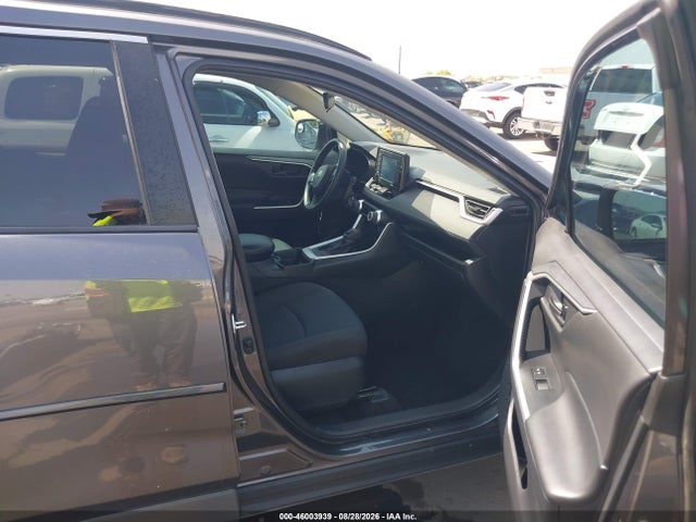 Toyota RAV4 LE 2021 2T3H1RFV1MC169972 Image 5