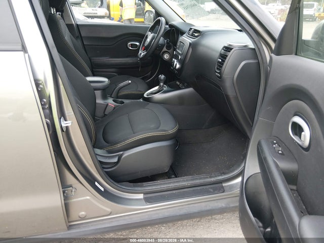 KNDJP3A57F7163806 KIA SOUL +