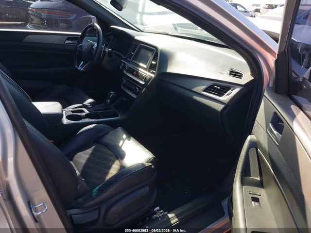 Продаж на аукціоні авто 2018 Hyundai Sonata Sport, vin: 5NPE34AF4JH669836, номер лоту: 46003963