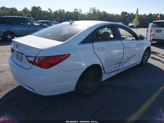 2011 Hyundai Sonata Gls მანქანა იყიდება აუქციონზე, vin: 5NPEB4AC9BH208335, აუქციონის ნომერი: 46003970