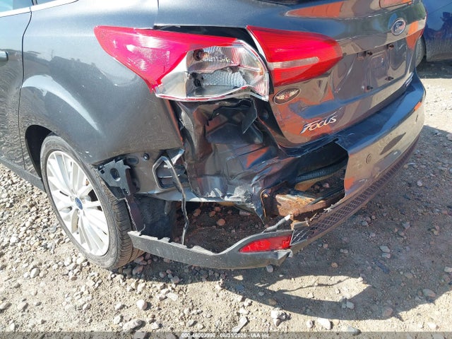 2016 Ford Focus Titanium მანქანა იყიდება აუქციონზე, vin: 1FADP3J25GL347529, აუქციონის ნომერი: 46003990