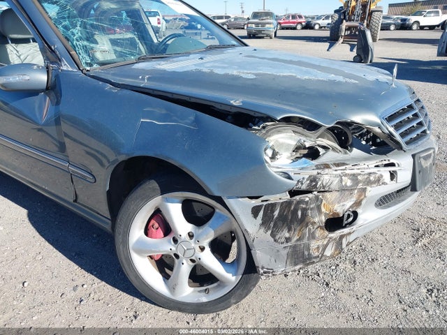 46004015 :رقم المزاد ، WDBRF40J05F568161 vin ، 2005 Mercedes-benz C 230 Kompressor Sport مزاد بيع