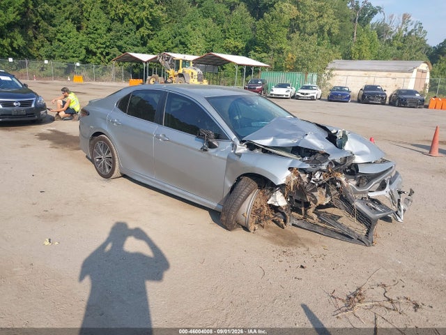 46004008 :رقم المزاد ، 4T1G11AK1MU438506 vin ، 2021 Toyota Camry Se مزاد بيع