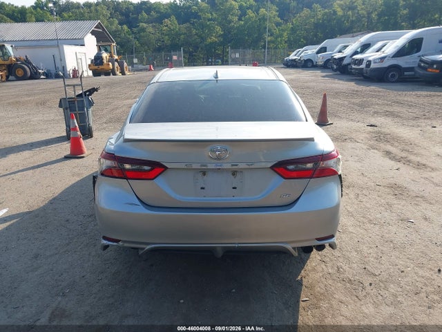 46004008 :رقم المزاد ، 4T1G11AK1MU438506 vin ، 2021 Toyota Camry Se مزاد بيع