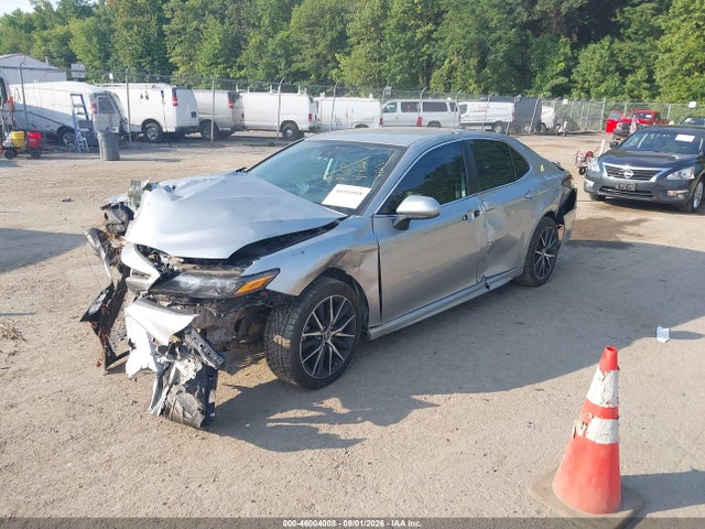 46004008 :رقم المزاد ، 4T1G11AK1MU438506 vin ، 2021 Toyota Camry Se مزاد بيع