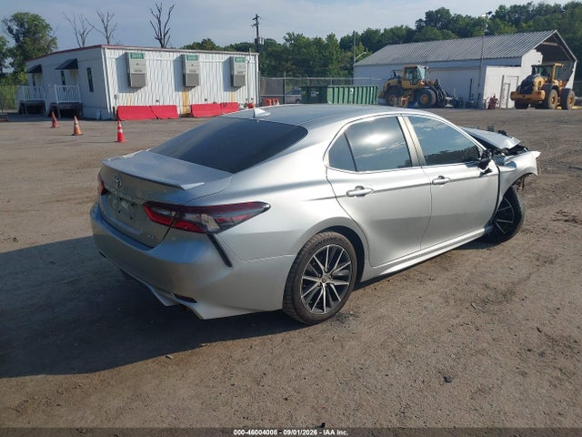 46004008 :رقم المزاد ، 4T1G11AK1MU438506 vin ، 2021 Toyota Camry Se مزاد بيع