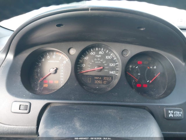 2001 Acura Mdx მანქანა იყიდება აუქციონზე, vin: 2HNYD18621H515871, აუქციონის ნომერი: 46004027