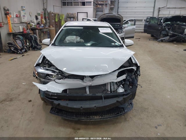Продаж на аукціоні авто 2016 Toyota Corolla Le, vin: 2T1BURHEXGC589298, номер лоту: 46004123