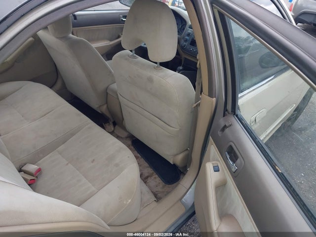 46004124 :رقم المزاد ، 2HGES16534H504960 vin ، 2004 Honda Civic Lx مزاد بيع