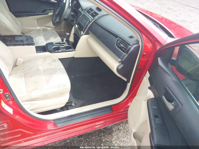 46004126 :رقم المزاد ، 4T1BF1FKXEU761846 vin ، 2014 Toyota Camry L مزاد بيع
