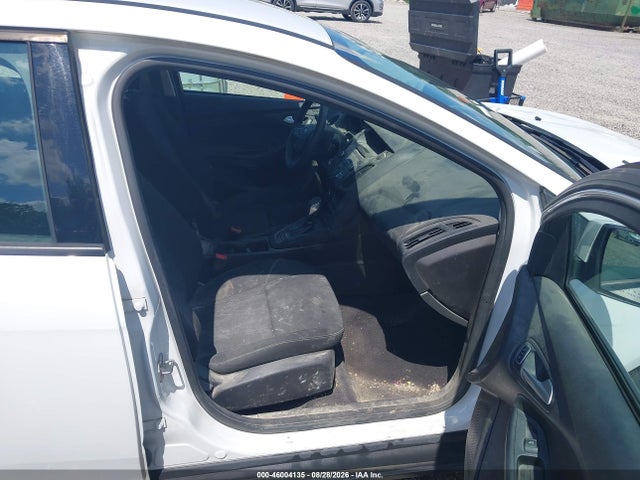 Продажа на аукционе авто 2017 Ford Focus Se, vin: 1FADP3F24HL300020, номер лота: 46004135