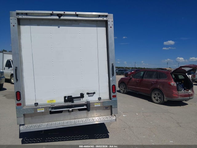 Chevrolet Express Cutaway Work Van 2025 1HA0GSF78SN003354 Image 30