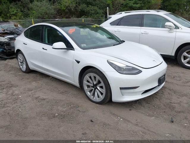 46004186 :رقم المزاد ، 5YJ3E1EB4NF105163 vin ، 2022 Tesla Model 3 Long Range Dual Motor All-wheel Drive مزاد بيع