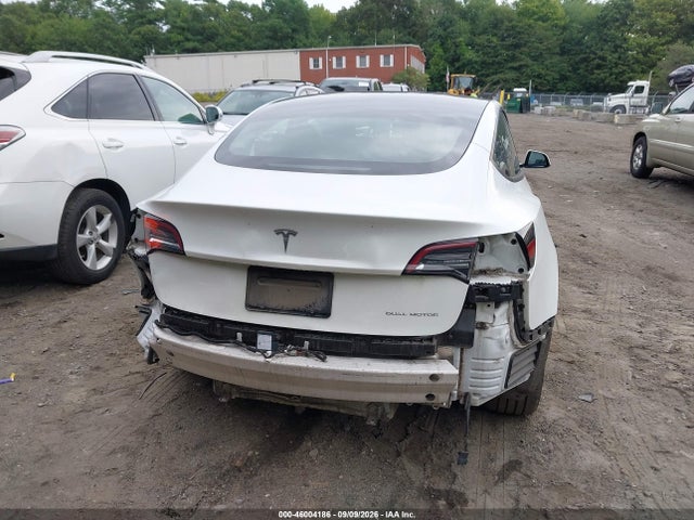 46004186 :رقم المزاد ، 5YJ3E1EB4NF105163 vin ، 2022 Tesla Model 3 Long Range Dual Motor All-wheel Drive مزاد بيع