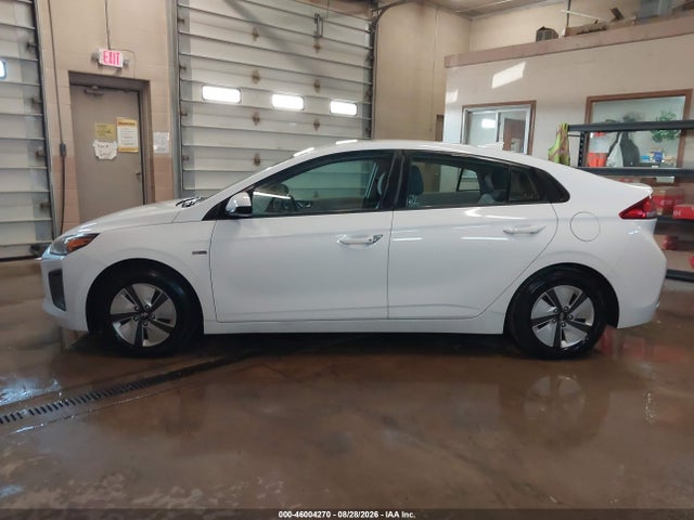 Продажа на аукционе авто 2020 Hyundai Ioniq Hybrid Blue, vin: KMHC65LC3LU233071, номер лота: 46004270