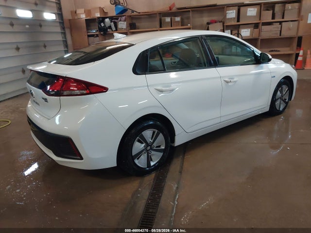 Продажа на аукционе авто 2020 Hyundai Ioniq Hybrid Blue, vin: KMHC65LC3LU233071, номер лота: 46004270