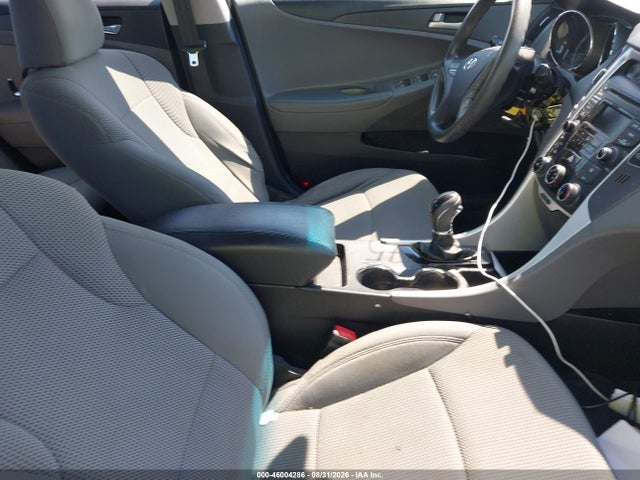 46004286 :رقم المزاد ، 5NPEB4AC8EH942369 vin ، 2014 Hyundai Sonata Gls مزاد بيع