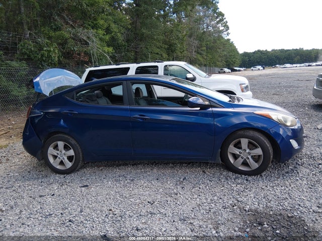 46004317 :رقم المزاد ، KMHDH4AE8DU869595 vin ، 2013 Hyundai Elantra Gls مزاد بيع