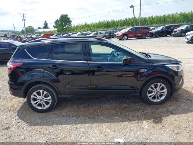 Продажа на аукционе авто 2018 Ford Escape Se, vin: 1FMCU0GD0JUD34450, номер лота: 46004345