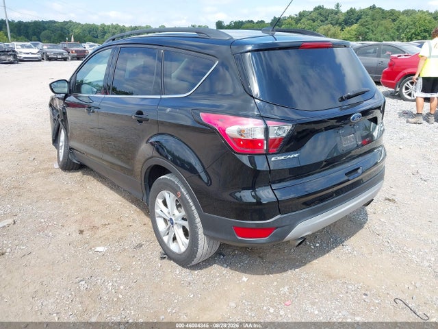 Продажа на аукционе авто 2018 Ford Escape Se, vin: 1FMCU0GD0JUD34450, номер лота: 46004345