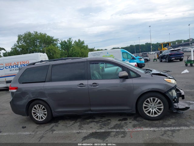 Aukcja sprzedaży 2014 Toyota Sienna Xle V6 8 Passenger, vin: 5TDYK3DC9ES448910, numer aukcji: 46004434