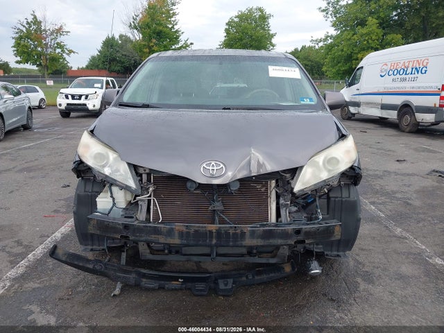 Aukcja sprzedaży 2014 Toyota Sienna Xle V6 8 Passenger, vin: 5TDYK3DC9ES448910, numer aukcji: 46004434