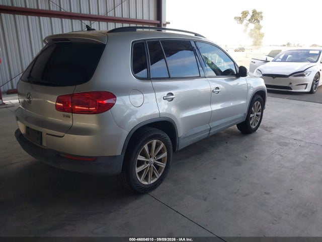 Продажа на аукционе авто 2018 Volkswagen Tiguan Limited 2.0t, vin: WVGAV7AXXJK000860, номер лота: 46004510