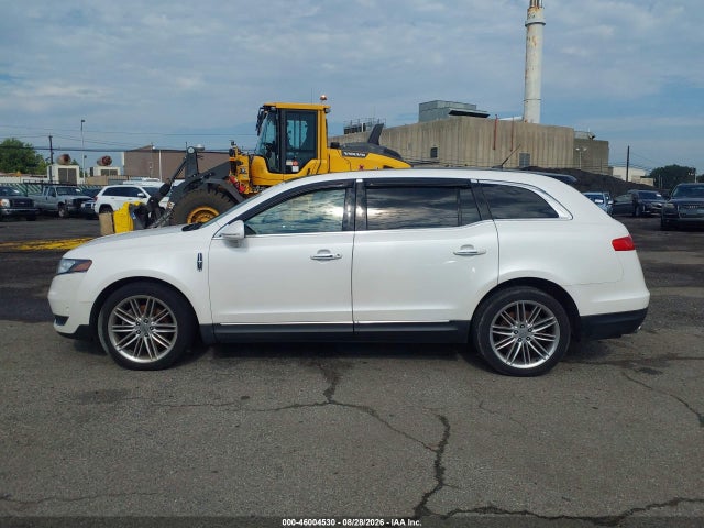46004530 :رقم المزاد ، 2LMHJ5AT3JBL01254 vin ، 2018 Lincoln Mkt Reserve مزاد بيع