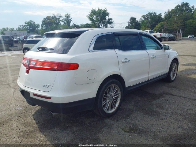 46004530 :رقم المزاد ، 2LMHJ5AT3JBL01254 vin ، 2018 Lincoln Mkt Reserve مزاد بيع