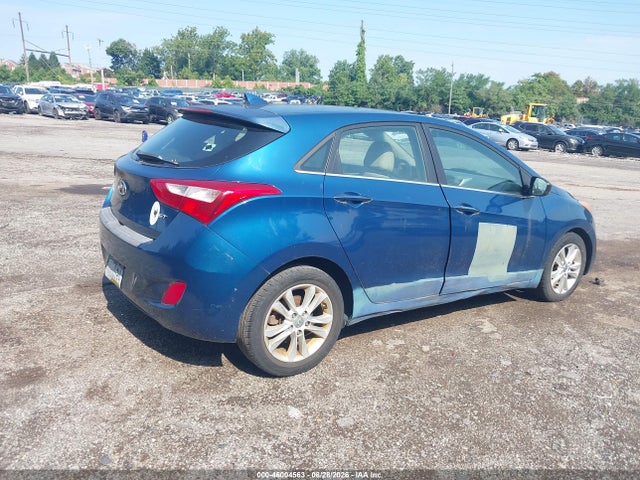 2013 Hyundai Elantra Gt მანქანა იყიდება აუქციონზე, vin: KMHD35LE1DU153218, აუქციონის ნომერი: 46004563