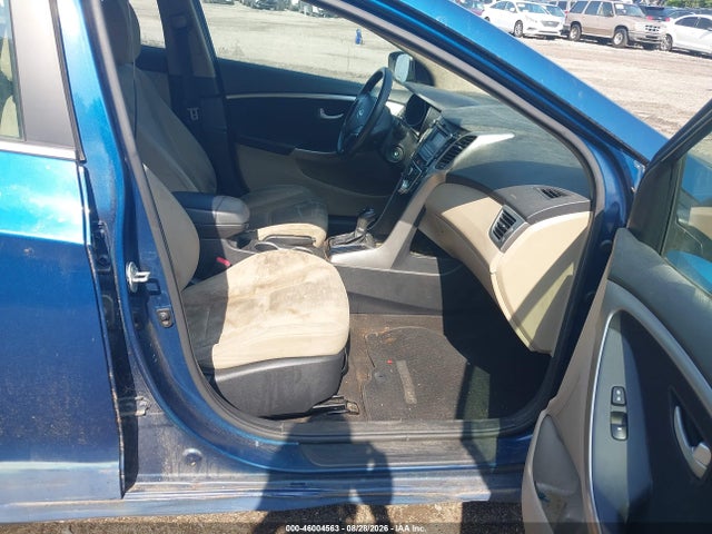 2013 Hyundai Elantra Gt მანქანა იყიდება აუქციონზე, vin: KMHD35LE1DU153218, აუქციონის ნომერი: 46004563