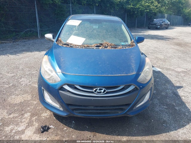 2013 Hyundai Elantra Gt მანქანა იყიდება აუქციონზე, vin: KMHD35LE1DU153218, აუქციონის ნომერი: 46004563