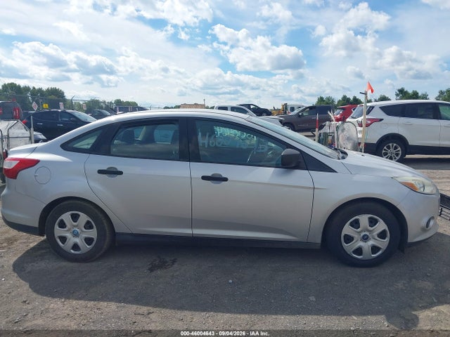 46004643 :رقم المزاد ، 1FAHP3E2XCL331946 vin ، 2012 Ford Focus S مزاد بيع