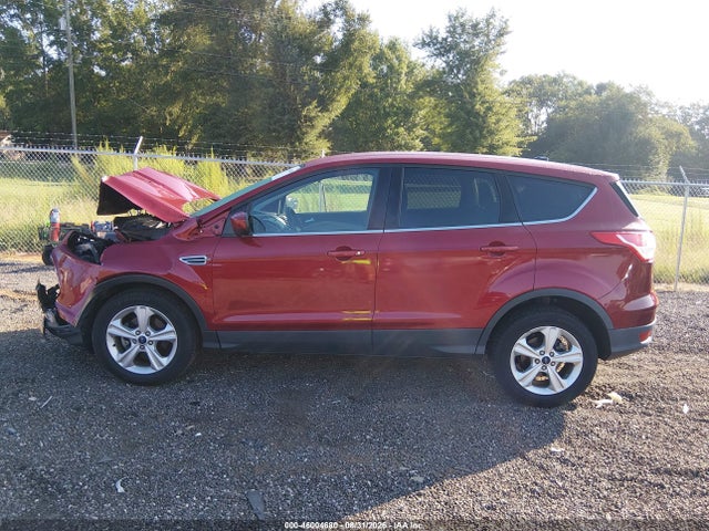 46004680 :رقم المزاد ، 1FMCU0GX7FUC85412 vin ، 2015 Ford Escape Se مزاد بيع