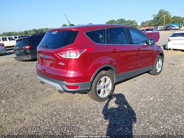 46004680 :رقم المزاد ، 1FMCU0GX7FUC85412 vin ، 2015 Ford Escape Se مزاد بيع
