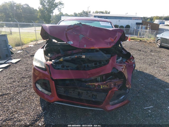 46004680 :رقم المزاد ، 1FMCU0GX7FUC85412 vin ، 2015 Ford Escape Se مزاد بيع