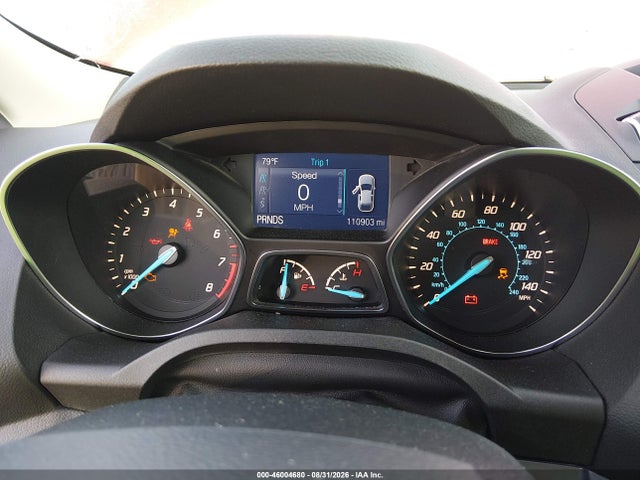 46004680 :رقم المزاد ، 1FMCU0GX7FUC85412 vin ، 2015 Ford Escape Se مزاد بيع
